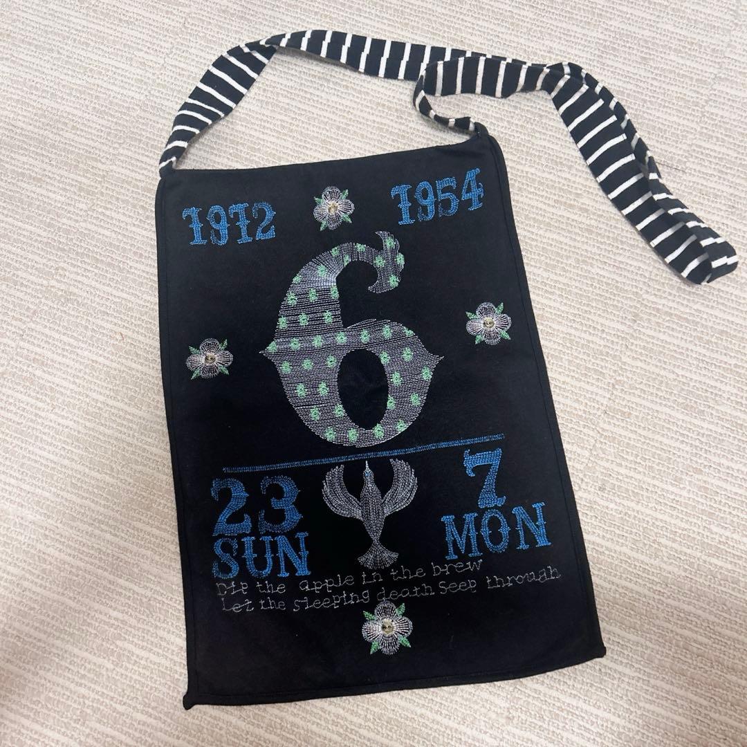 pillings ピリングス 刺繍 ショルダーバッグ ブラック