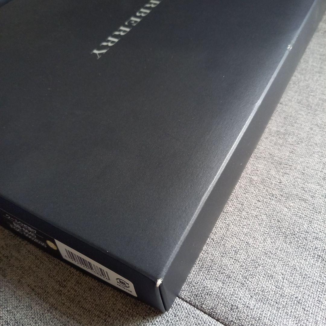 BURBERRY ウール膝掛け 65cm X 120cm