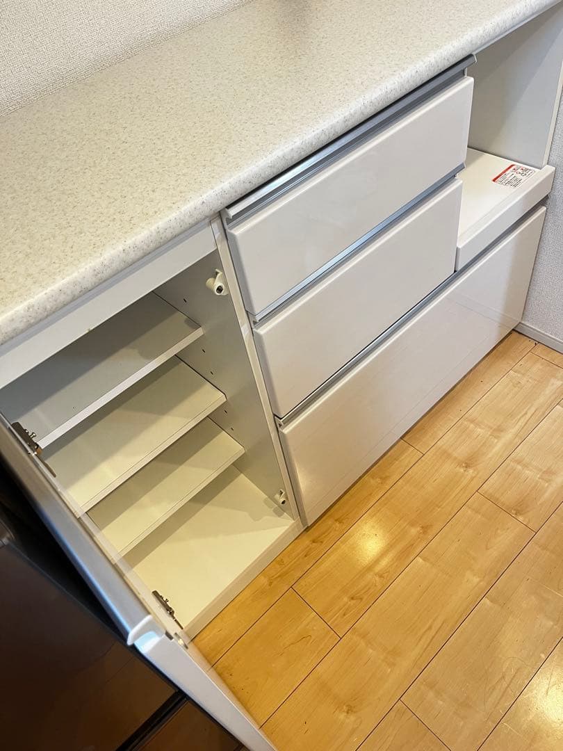 tomoニトリ　レンジボード　食器棚