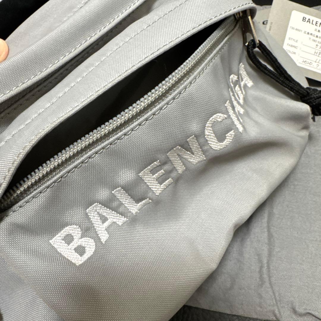 BALENCIAGA ボディバッグ