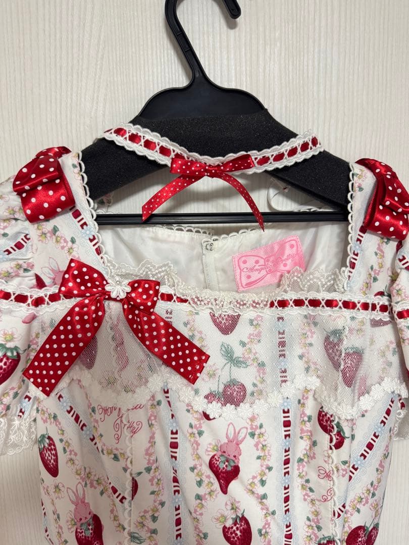 【期間限定値下げ】Little bunny strawberry