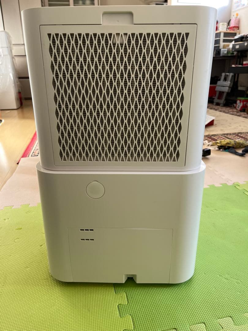 2022年製　アイリスオーヤマ　空気清浄機能付除湿機（PD-A140-W）