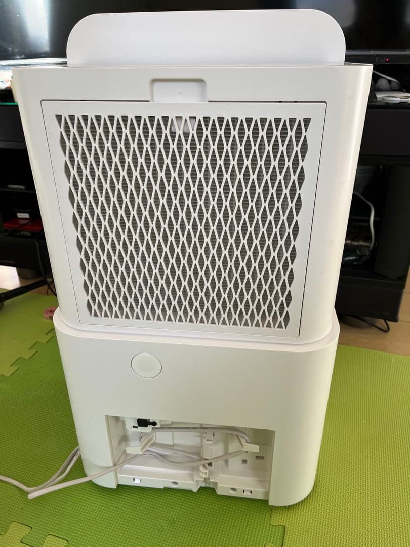 2022年製　アイリスオーヤマ　空気清浄機能付除湿機（PD-A140-W）