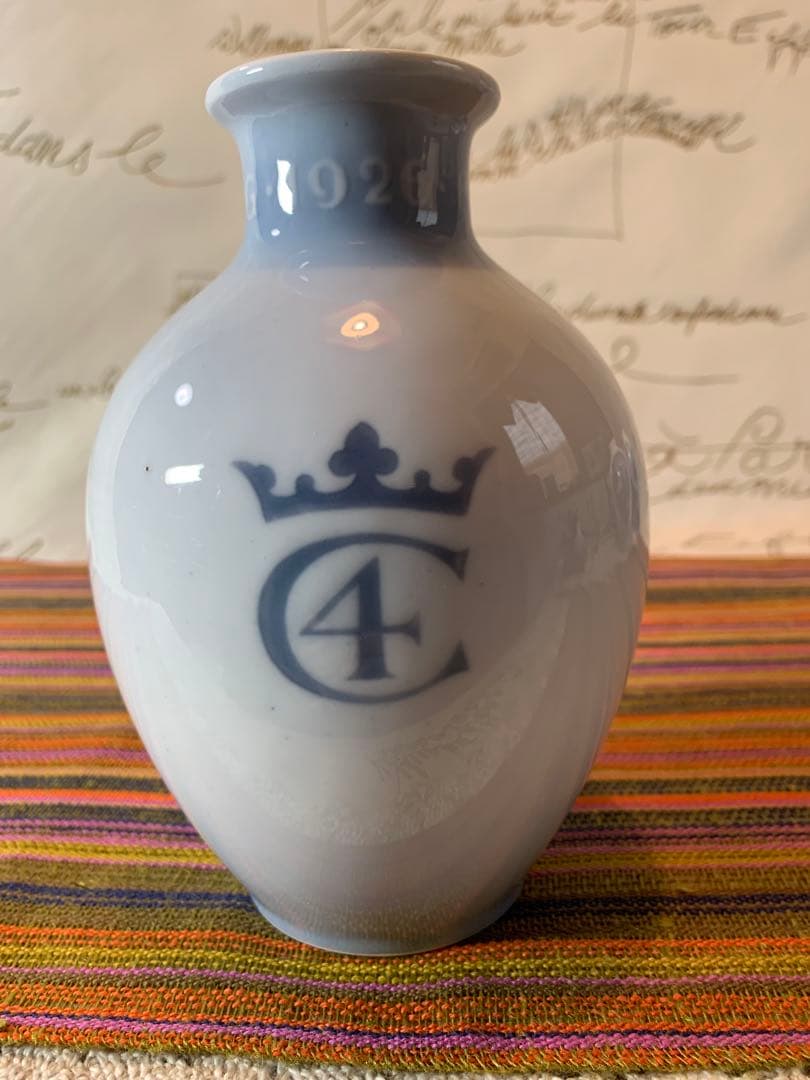 ロイヤルコペンハーゲン　1926年アンティークのローゼンボー城が描かれた花瓶！