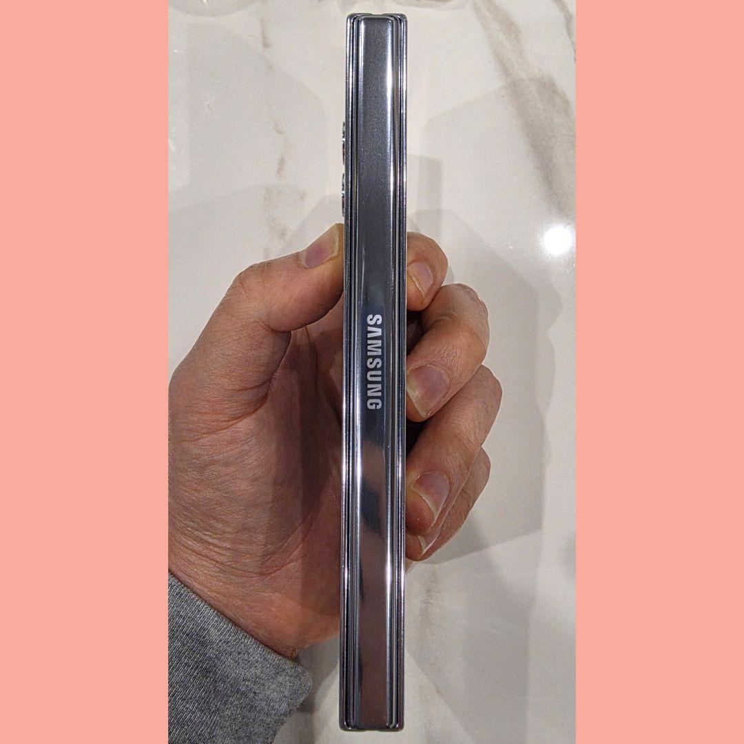 Samsung Galaxy Z Fold5 本体 アイシーブルー 256GB