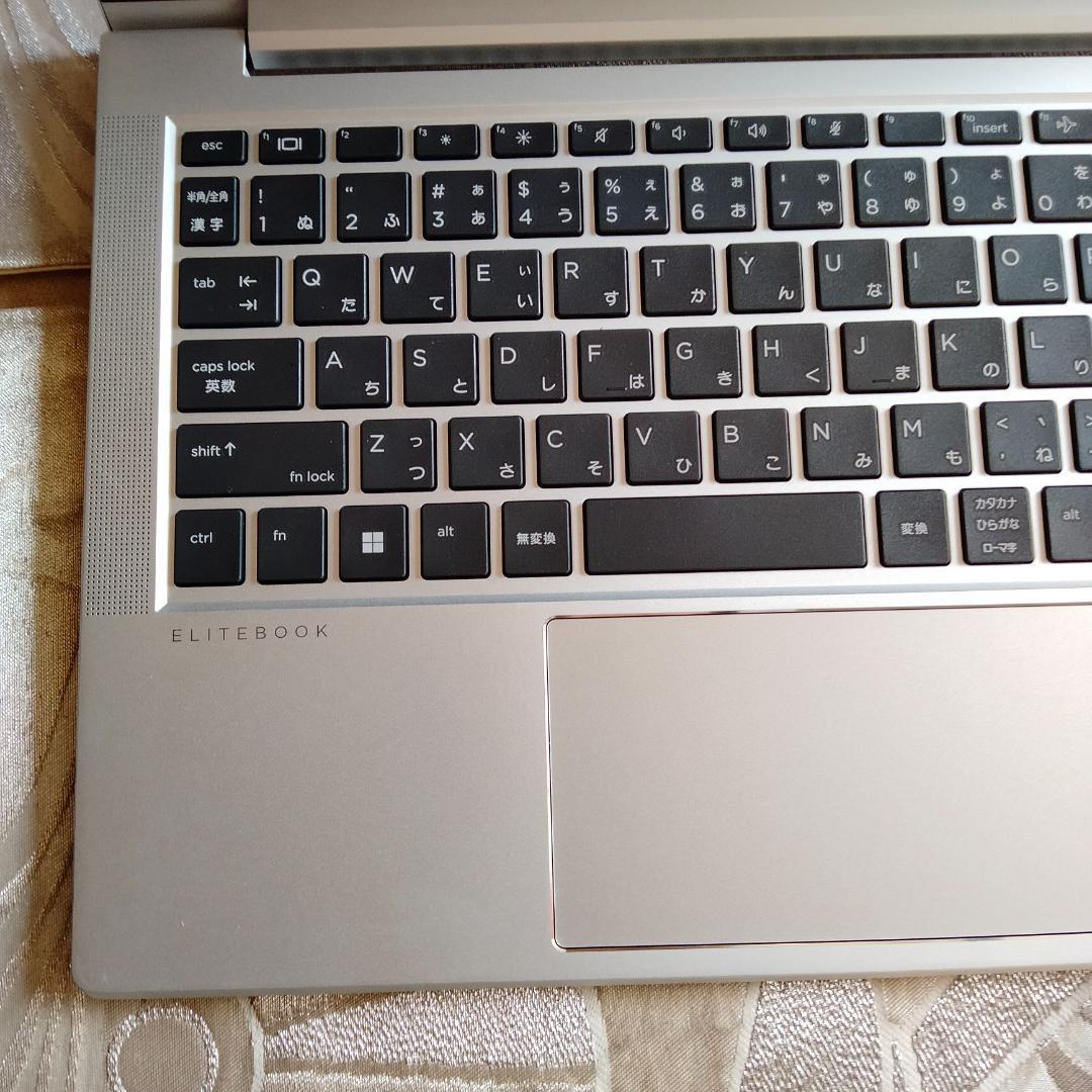 HP 13インチ 13世代i5 1335U 16G 256G 1920x1080