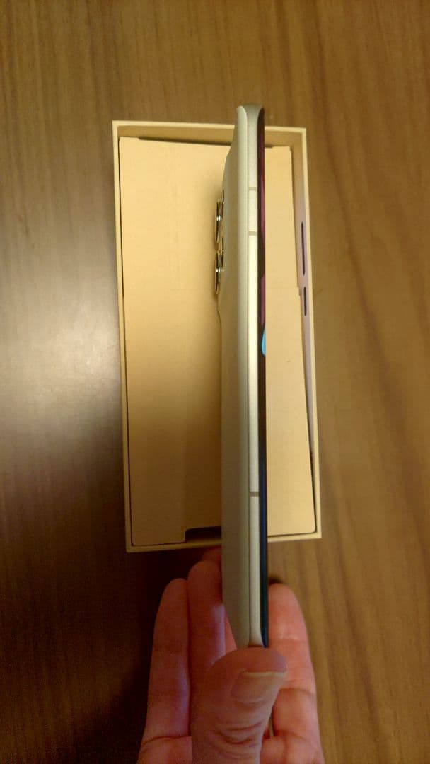 Motorola edge 50s PRO バニラ 本体