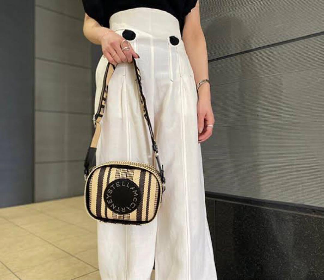 ステラマッカートニー ショルダーバッグ ラフィア風 ストライプ　カメラバッグ