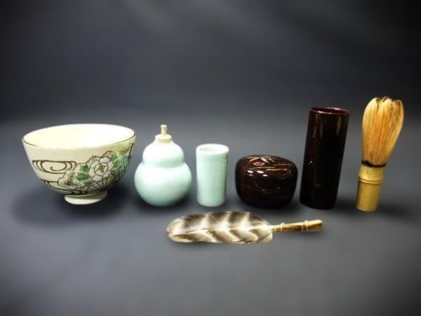 茶道具セット 茶碗・茶筅・茶入れなど野点 茶箱 本漆器 全7点