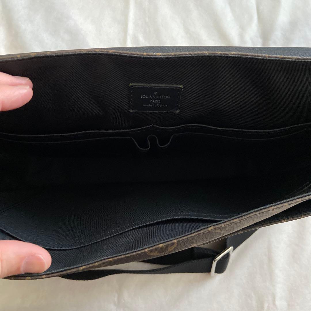 ルイヴィトン モノグラム マカサー クリストファー メッセンジャーM41643