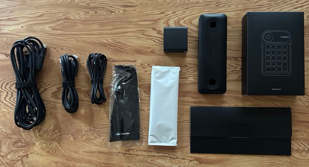 HUION 液タブ Kamvas Pro 19 4K