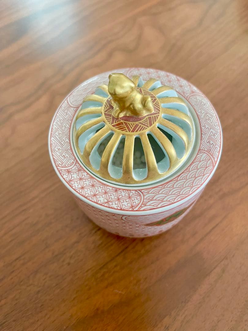 九谷焼　西野昭弘　昭月造　本金赤細書小紋　香炉　共箱