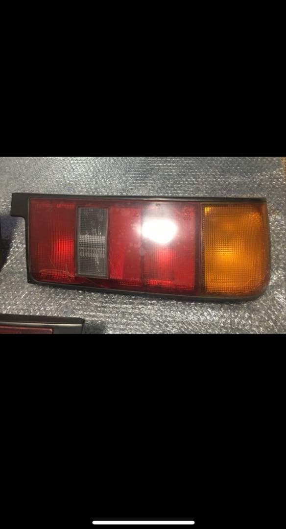 AE86前期3ドアレビンテールライト