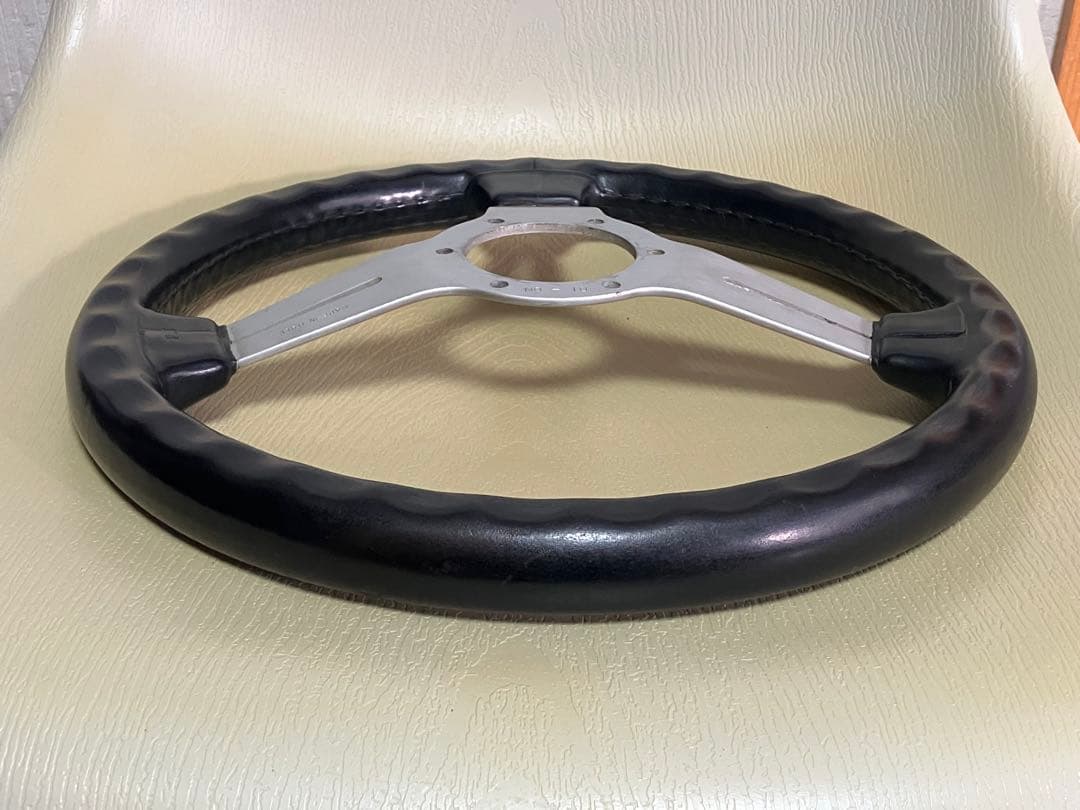 【専用】FET刻印有 ナルディ ステアリング クラシック シルバー 33φ