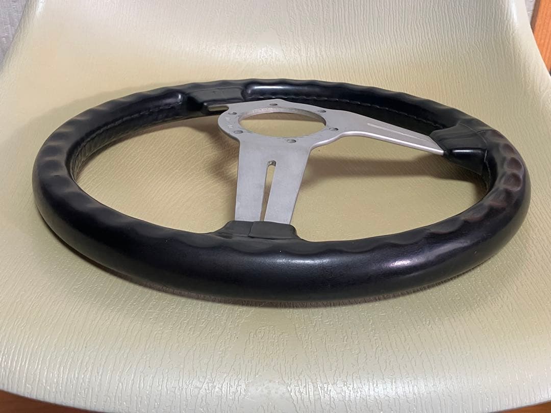 【専用】FET刻印有 ナルディ ステアリング クラシック シルバー 33φ