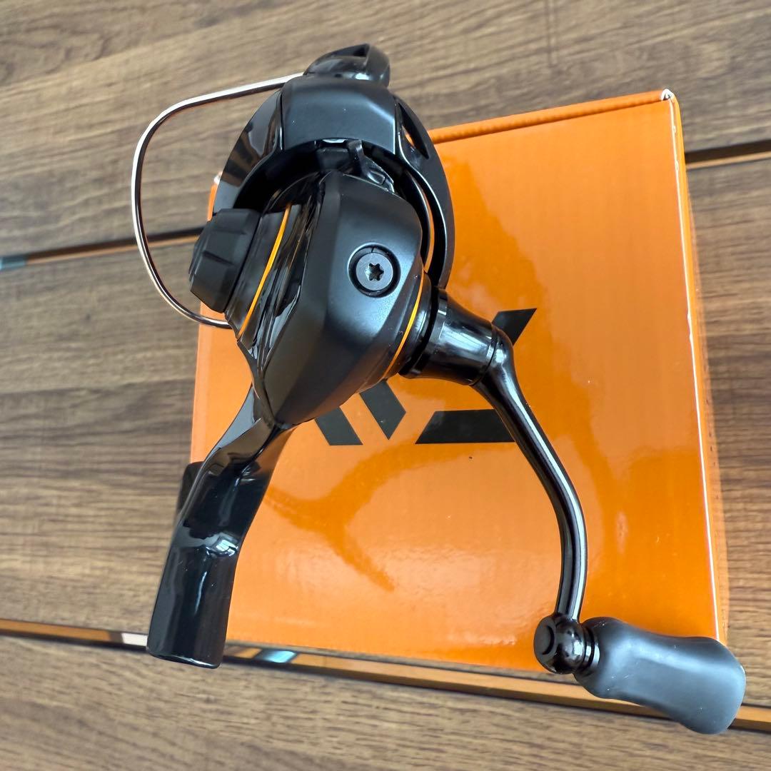 【新品】DAIWA 25イプリミ LT2000S-P ダイワ IPRIMI