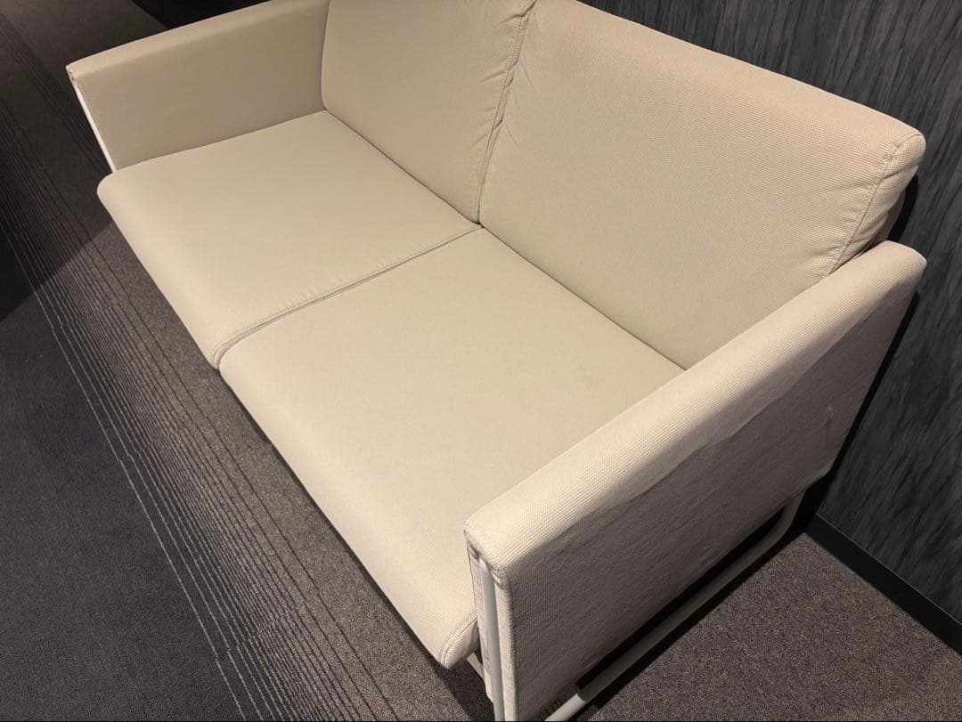 IKEA VACKERBY ヴァッケルビー 2人掛けソファ　コンパクトソファ