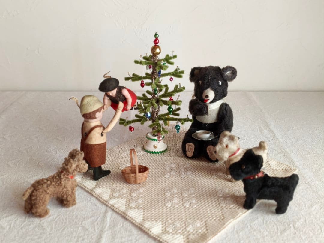 【꒰•̫͡•ོ꒱Chouさま】antique toy ❀ ミルクが好きなクマさん