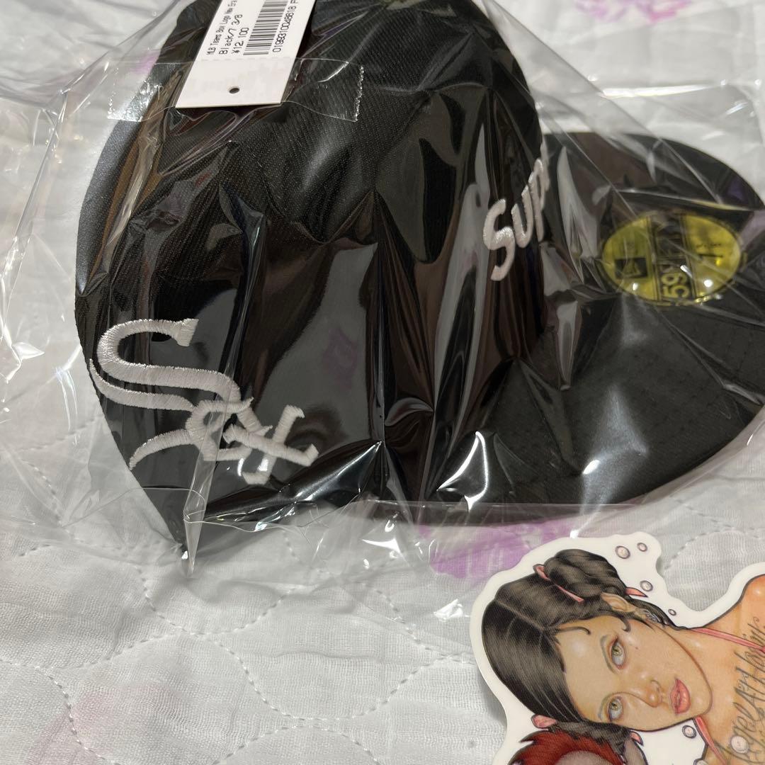 国内正規品⭐︎新品未使用⭐︎supreme×new era ホワイトソックス