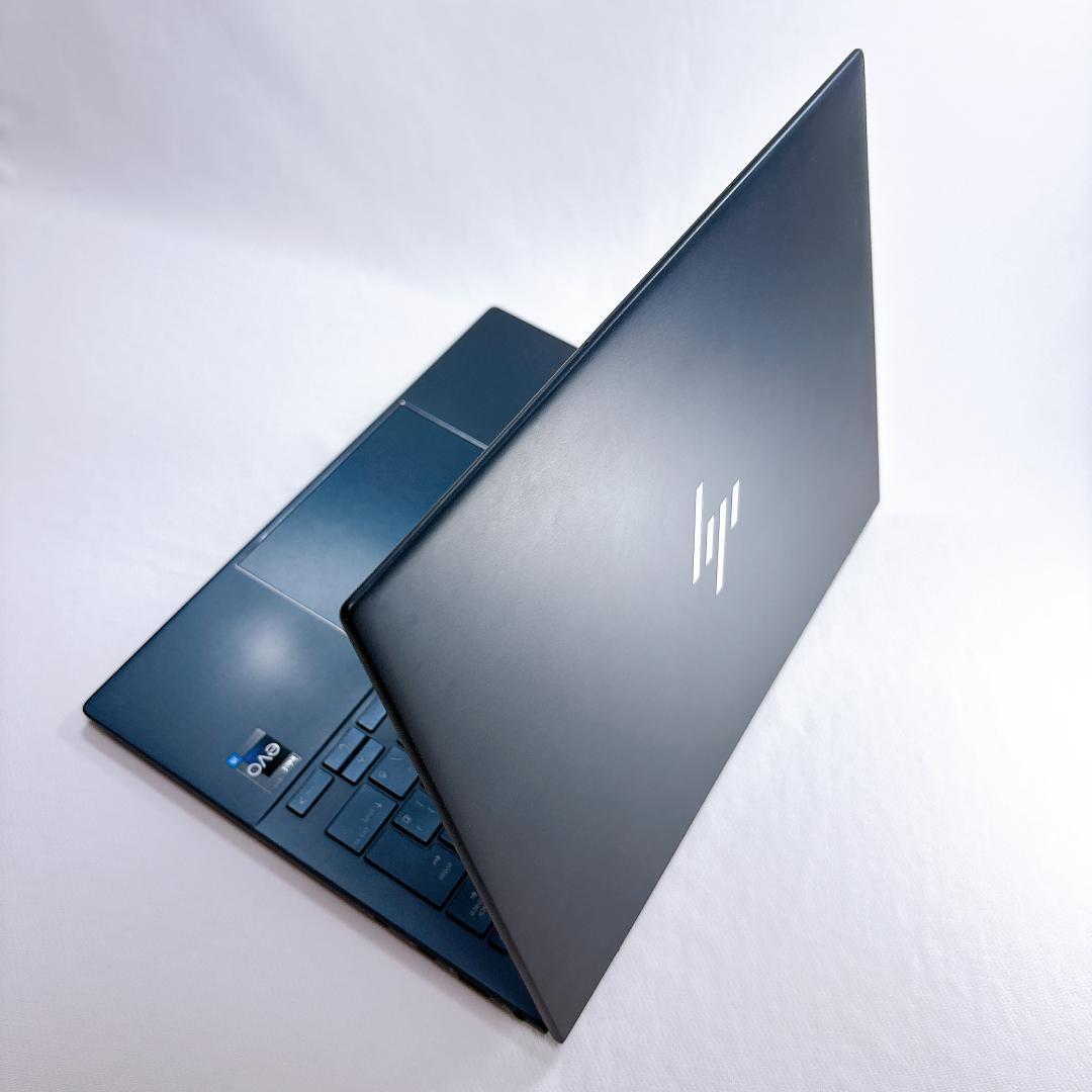 ★超軽量★HP Dragonfly G4 16GB SSD 256GB 915