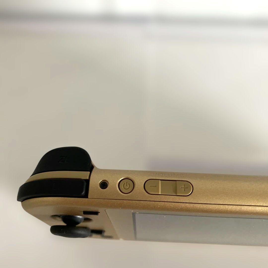 極美品　Switch Switch Lite本体 ハイラルエディション