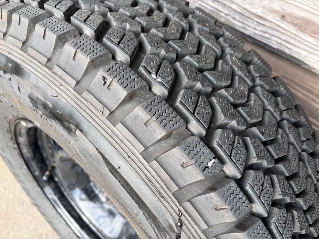 ハイラックスサーフ スタッドレスホイールセット235/80R16 2021年製