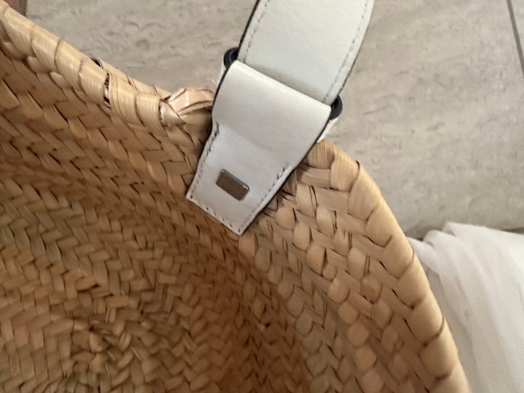 LOEWE かごバッグ ベージュ ホワイト