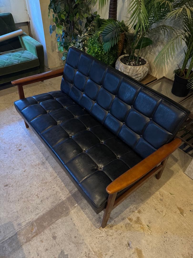 カリモク60 ソファ　黒