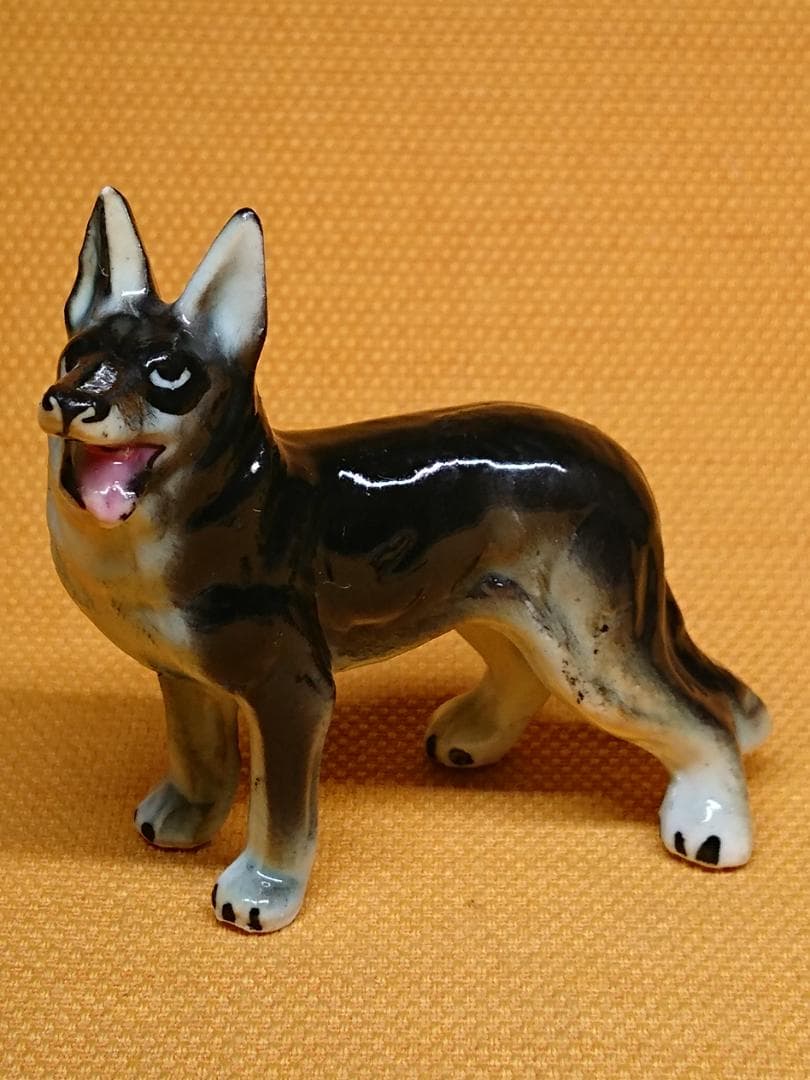 【美品】犬　シェパード　陶器　置物　インテリア　工芸品　美術品　A2790