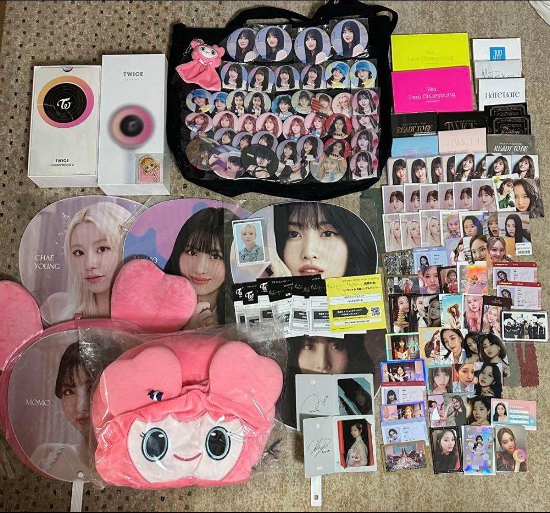 TWICE アルバム＆缶バッチ＆トレカなどまとめ売り 引退品