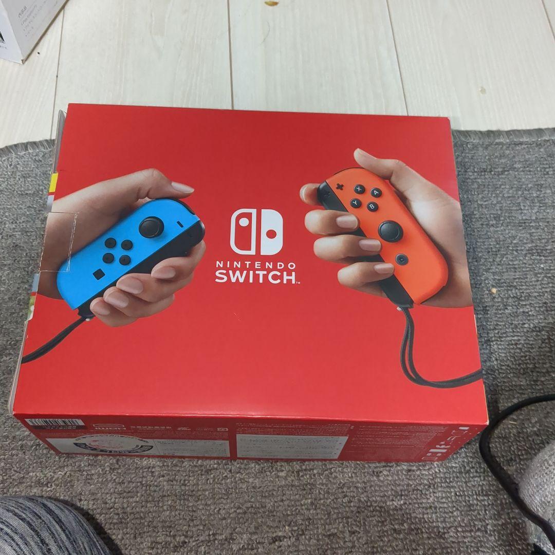 極美品　2024年製 Nintendo Switch バッテリー強化版