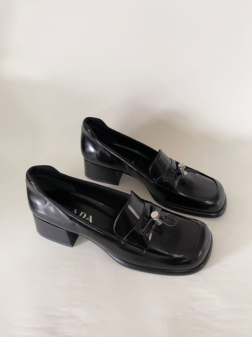 未使用保存品Pradaプラダ ブラックレザー ローファー革靴 パンプス
