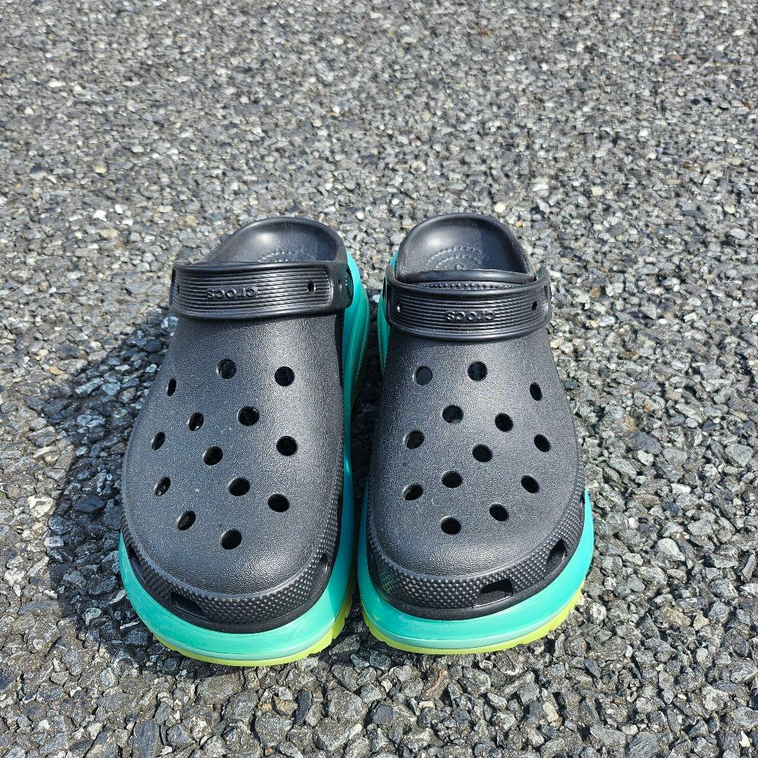 crocs　メガクラッシュ　厚底サンダル