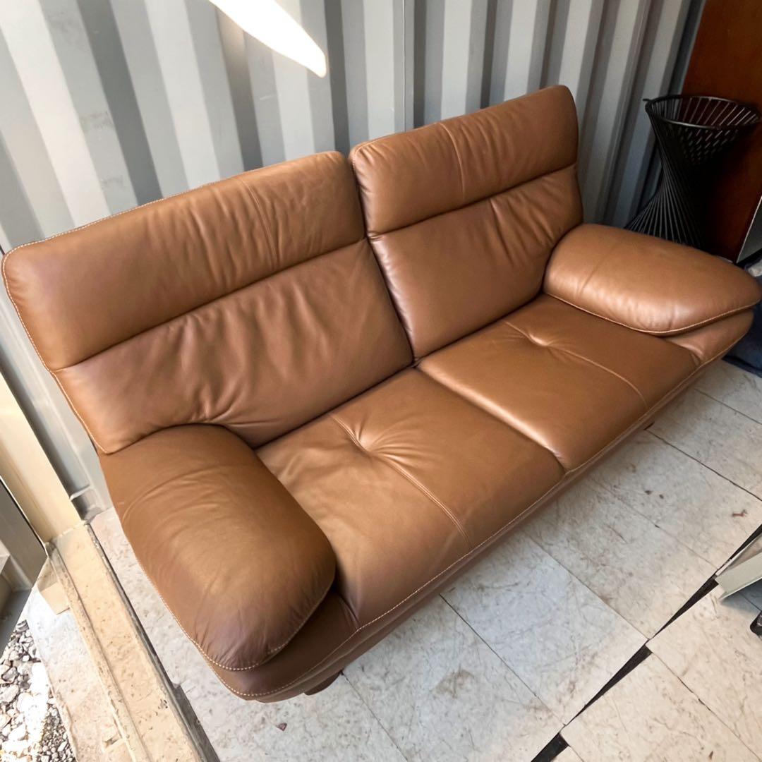 取付無料！カリモク家具 本革 ZT83北欧風リーベルブラウン2.5人掛けソファ✨