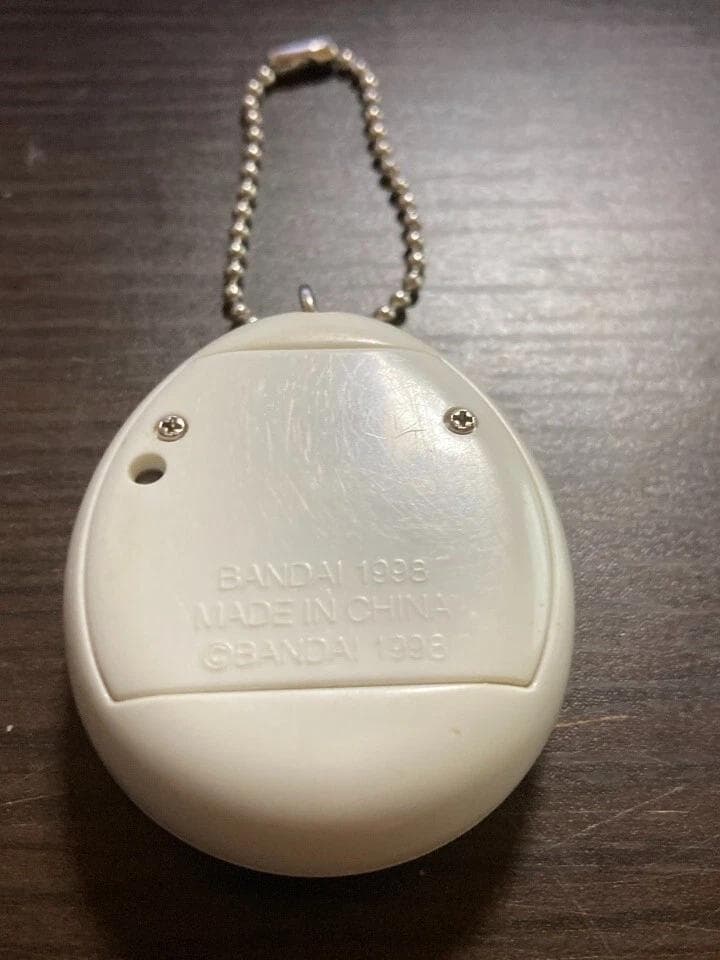 【動作確認済】バンダイ　たまごっち　サンタクロっち　ホワイト