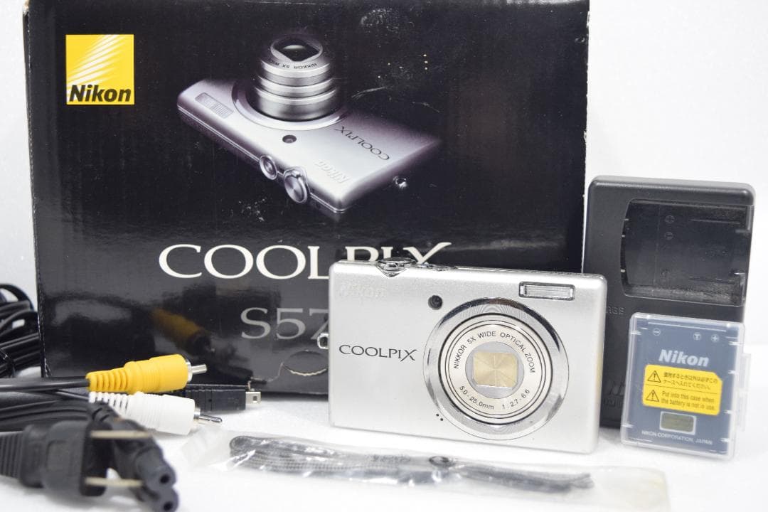 Nikon COOLPIX S570 ニコン クールピクス デジタルカメラ 箱付