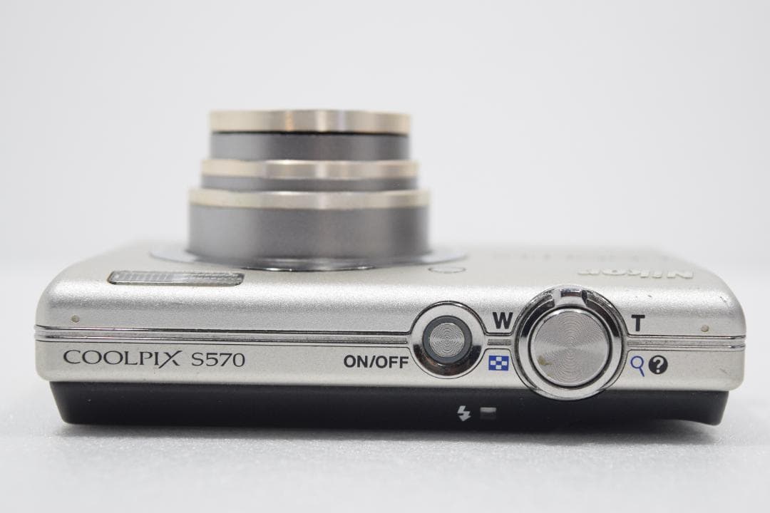 Nikon COOLPIX S570 ニコン クールピクス デジタルカメラ 箱付