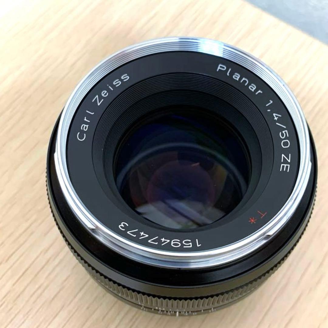 Carl Zeiss Planar T* 50mm F1.4 ZE　キヤノンEF