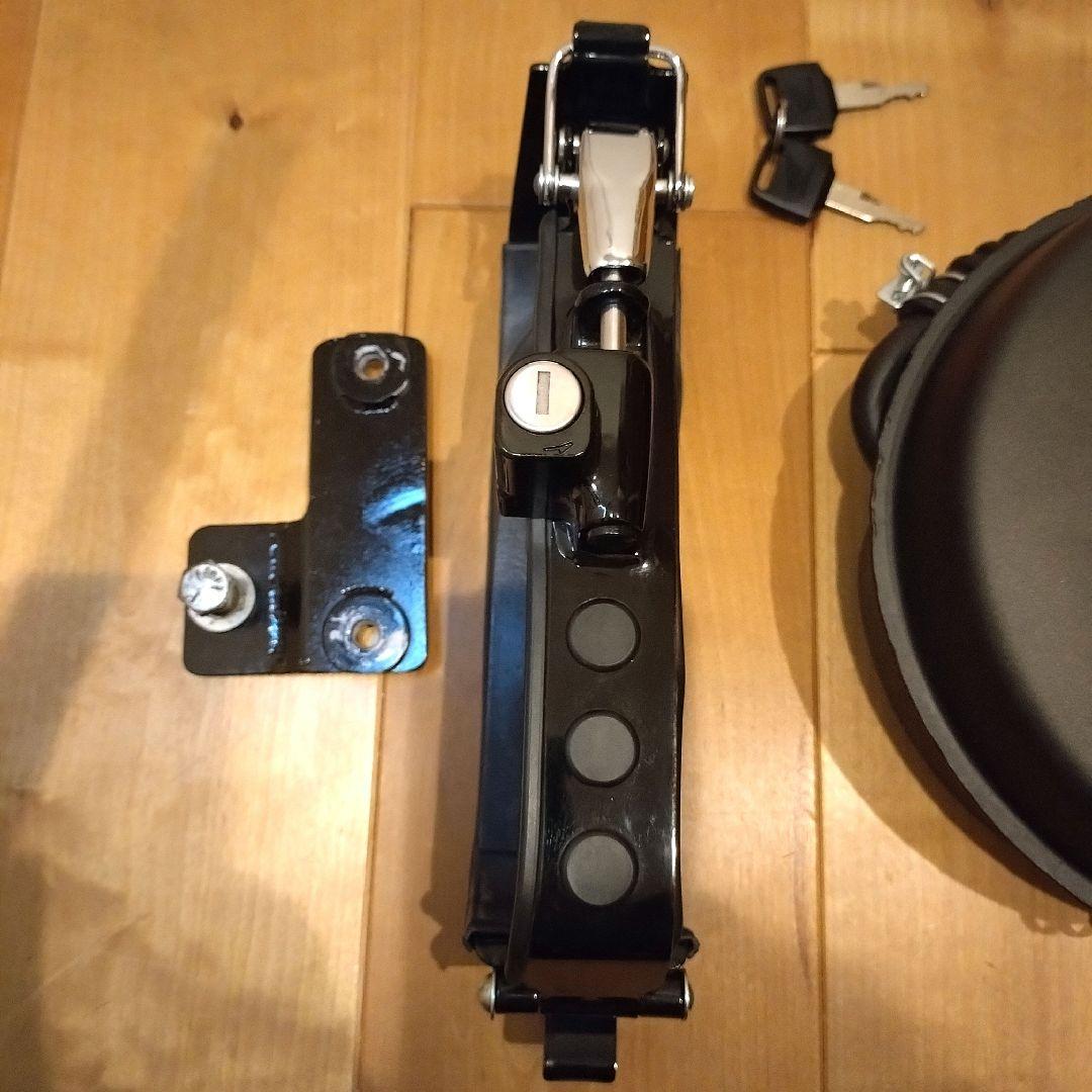 ＣＴ１１０　ハンターカブ　サブタンク　予備タンク　 取付金具付き