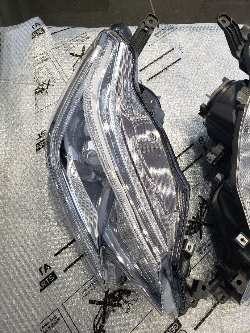 トヨタ 130系マークX 中期 純正 ヘッドライト 左右セット⭐中古⭐程度良好❗