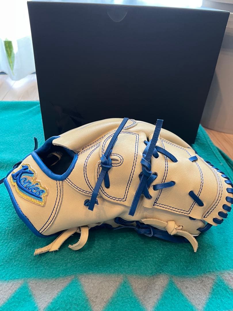軟式オーダーグローブ 投手　ベージュ/青
