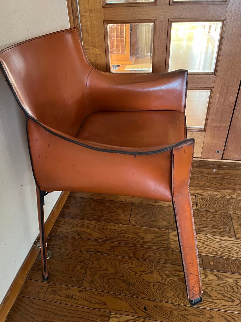 ＣＡＳＳＩＮＡ　ＣＡＢダイニングアームチェア　マリオベリーニデザイン