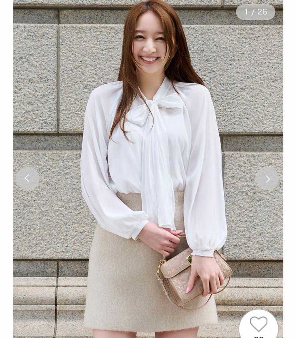 美品⚑　セルフォード ボウタイ　ビッグリボン　シアーブラウスホワイト