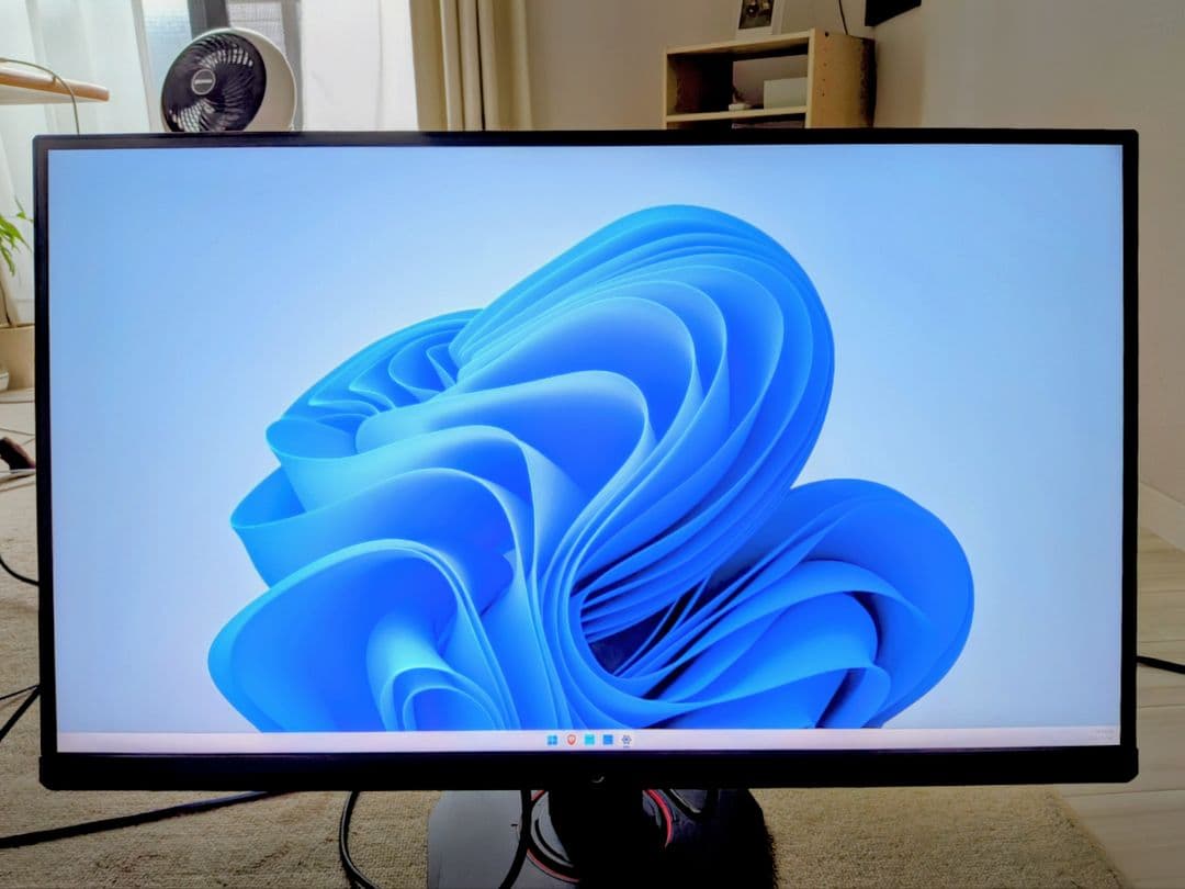 ASUS ROG Strix XG27UCS 27インチ4Kゲーミングモニター