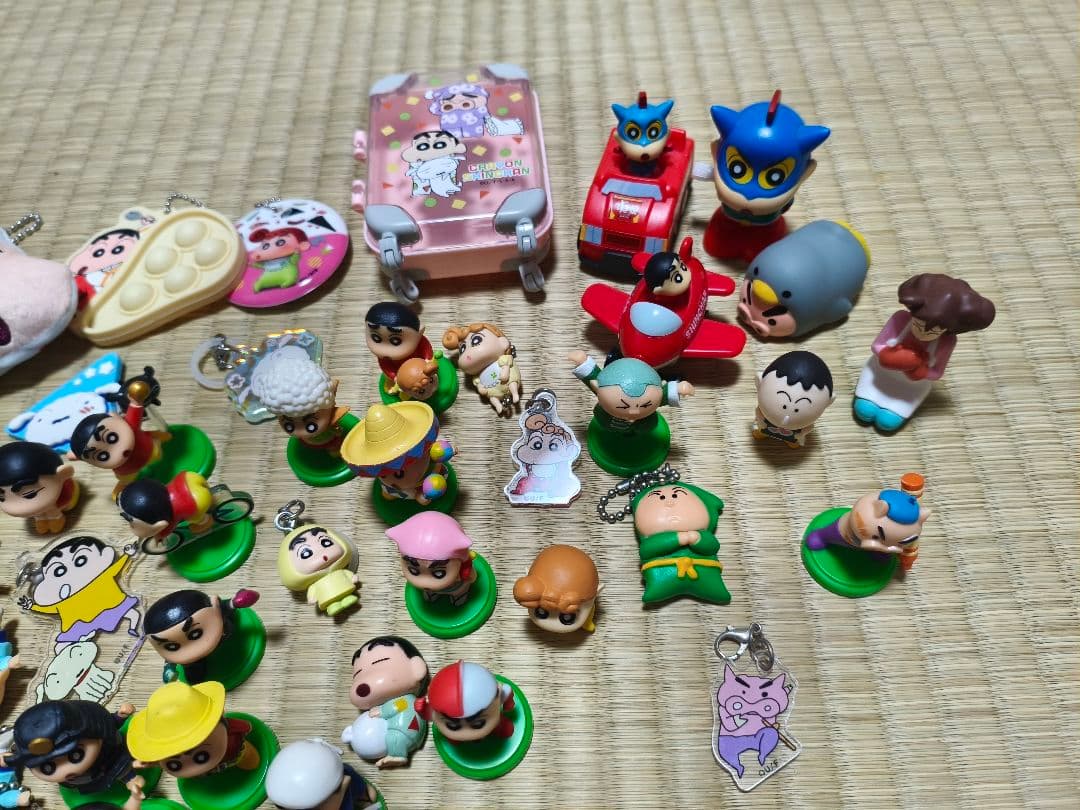 クレヨンしんちゃん グッズ まとめ売り