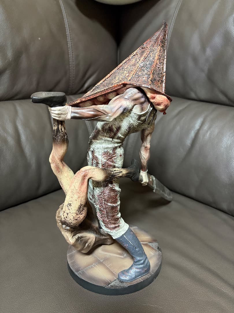 レッドピラミッドシング