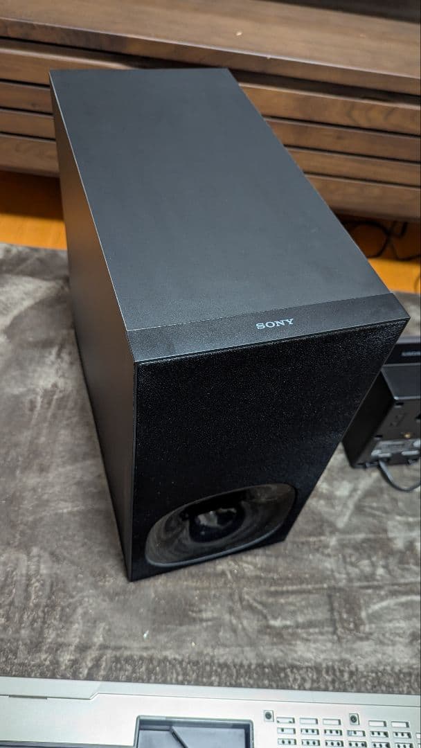 ソニー サウンドバー　HT-Z9F、リアスピーカー　SA-Z9R