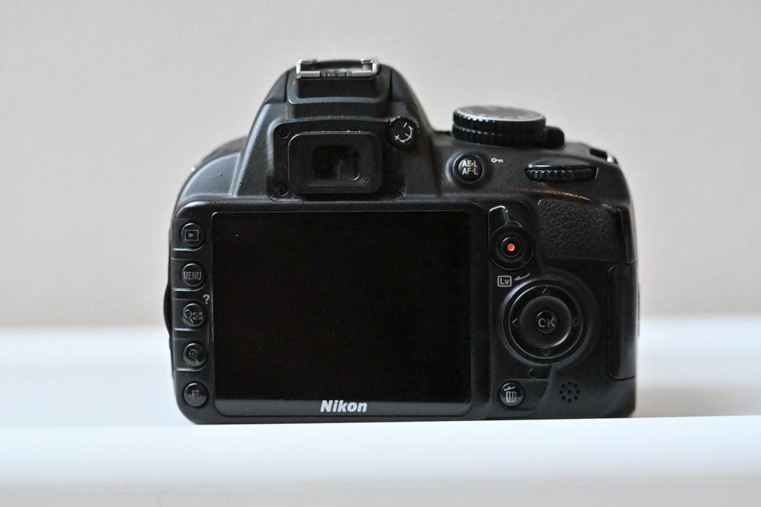 フィルムカメラ NIKON D3100