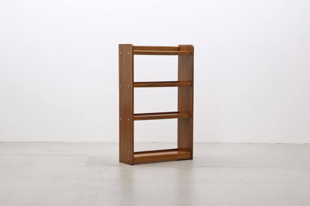 レトロ ラワン 無垢材 本棚 シェルフ 飾り棚 食器棚 ヴィンテージ