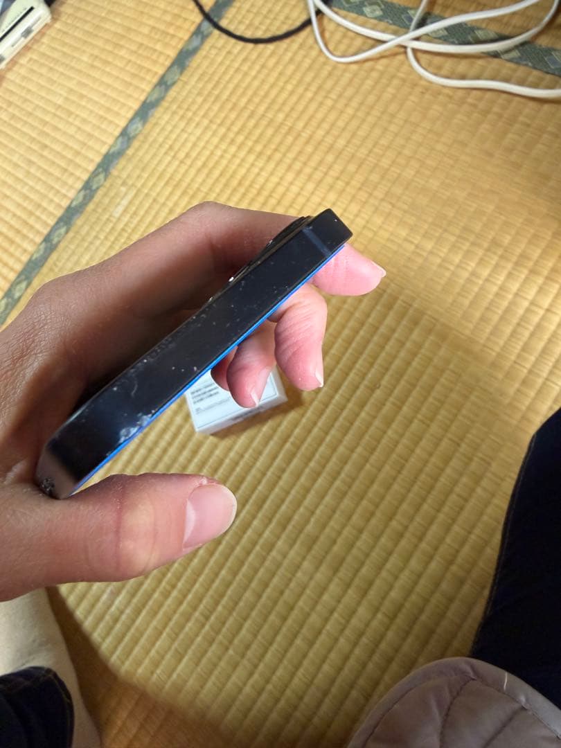 iPhone13本体　128GB